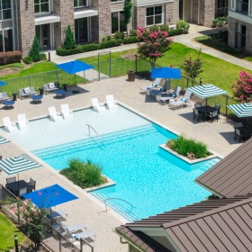 Settle into comfort at Rosalia Silverlake